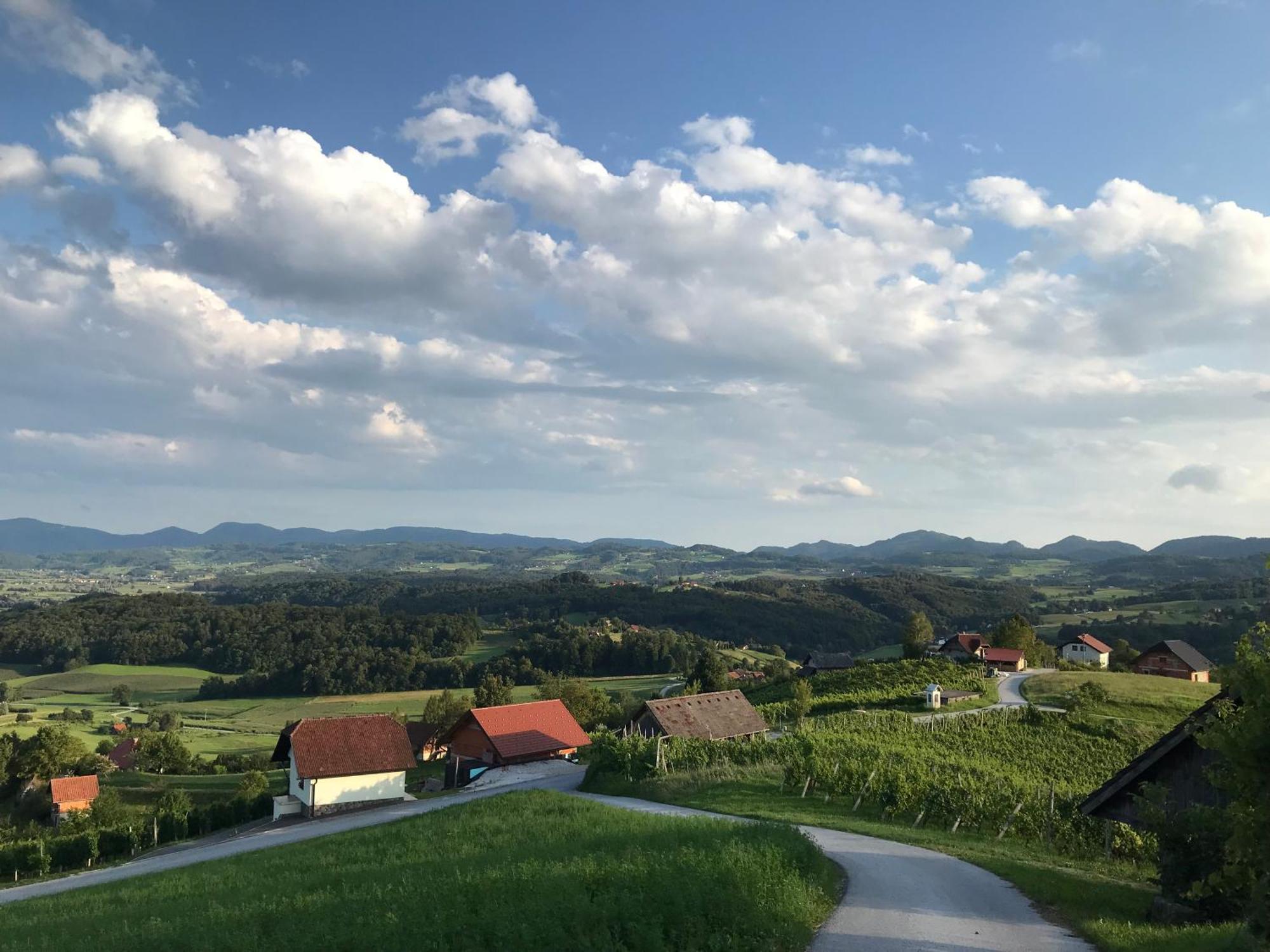 Апартаменты Morning Coffee W A View :) Подчетртек Экстерьер фото